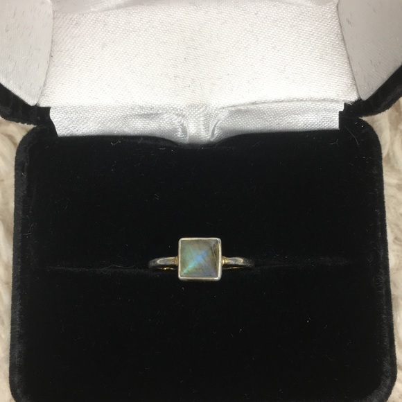 Labradorite Pyramid Ring - Picture 3 of 8